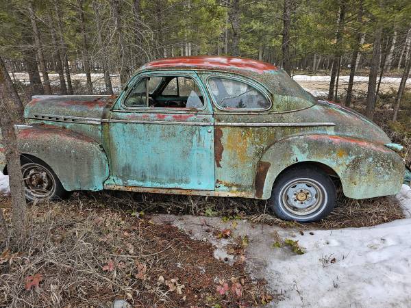 AWESOME 1941 Chevy Custom Deluxe 2 door coupe