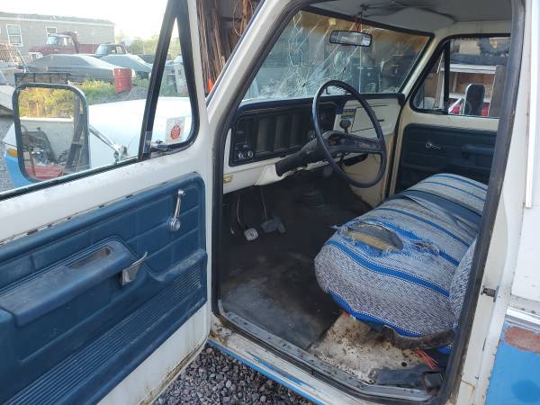 1974 Ford F250 2wd pickup