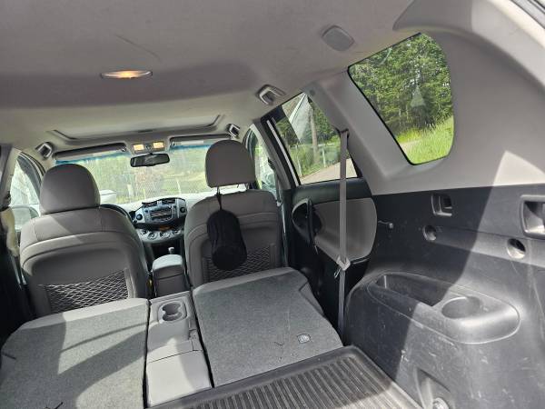 Beautiful 2011 Toyota Rav4