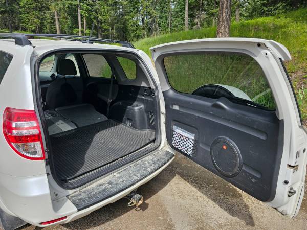Beautiful 2011 Toyota Rav4