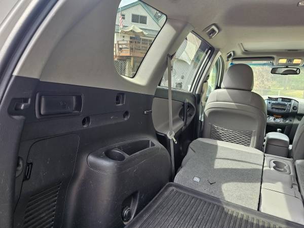 Beautiful 2011 Toyota Rav4