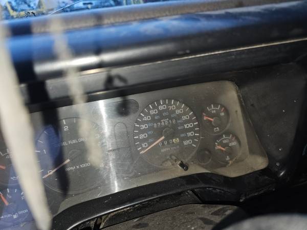 Parting out 1997 Dodge ram 2500 diesel 4x4 extended cab
