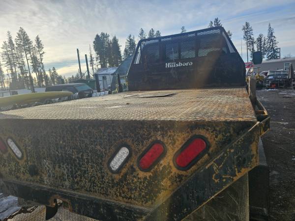 Hillsboro universal steel flathead w/headache rack