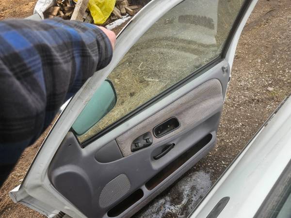 !!NICE 94 to 01 Dodge Ram Passenger door w/Electric windows!!