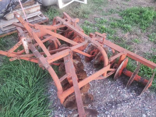 Vintage 3 point disc harrow