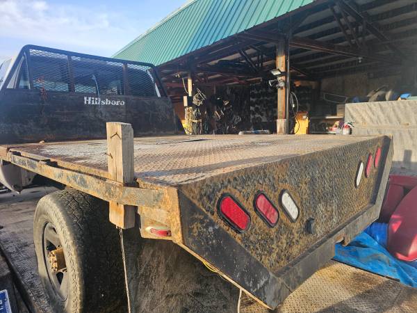 Hillsboro universal steel flathead w/headache rack
