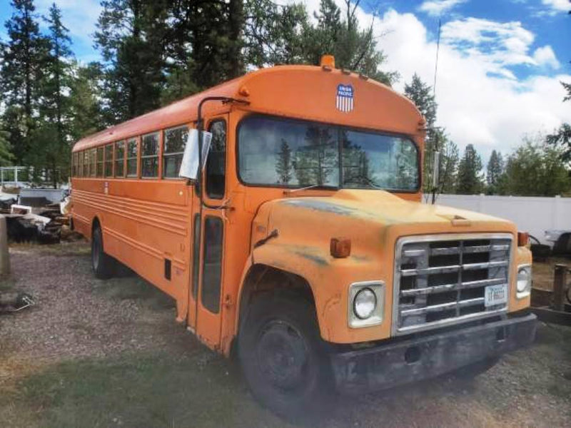 1985 IH S1700 diesel school bus