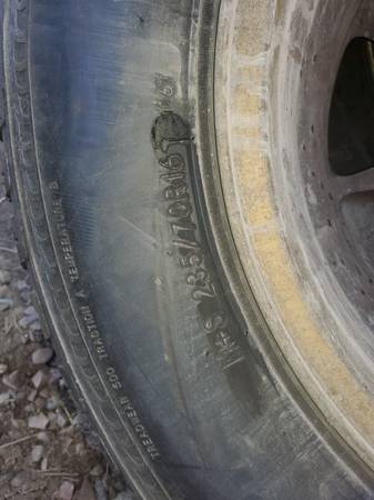 Four 235/70r16 M&S tires NEAR NEW