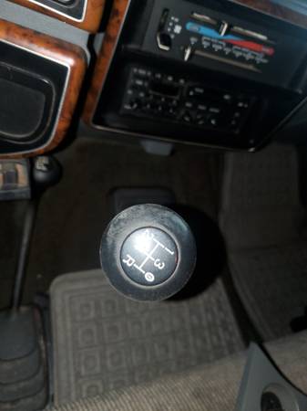 1989 Ford F250 Lariat XLT 4x4 project or?
