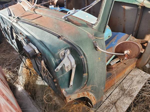 1952 Chevy 3100 cab/doors