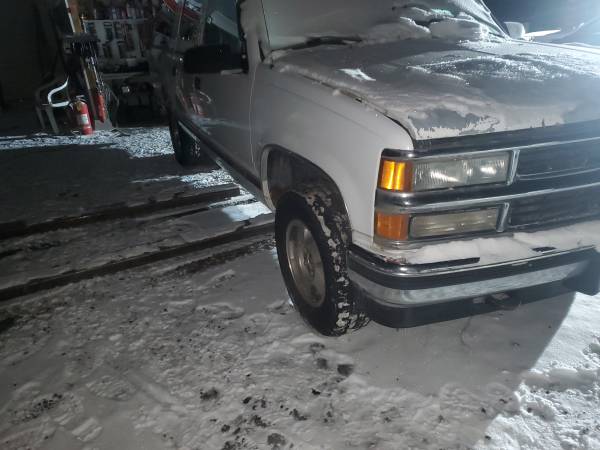 1999 Chevy suburban project or?