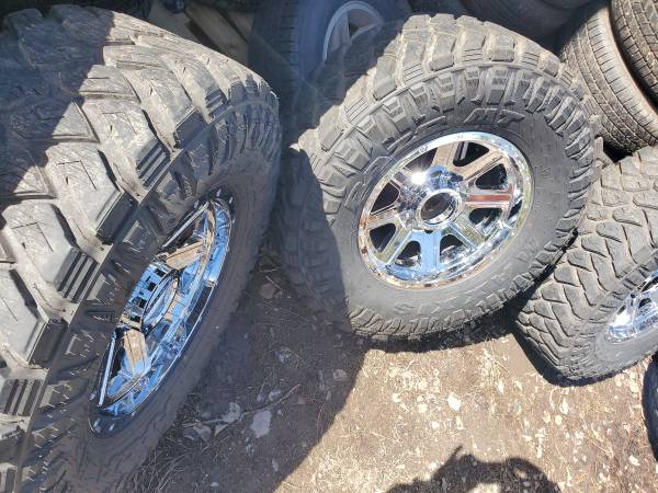 Maxxis Razr MT 35x12.50r17 w/raceline 940c hostage 17x9 SUPERDTYwheels