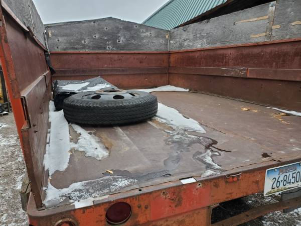 1968 Ford f500 grain/dump truck