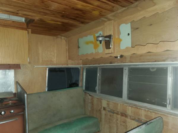 Classic 1960 Shasta airflyte camp trailer
