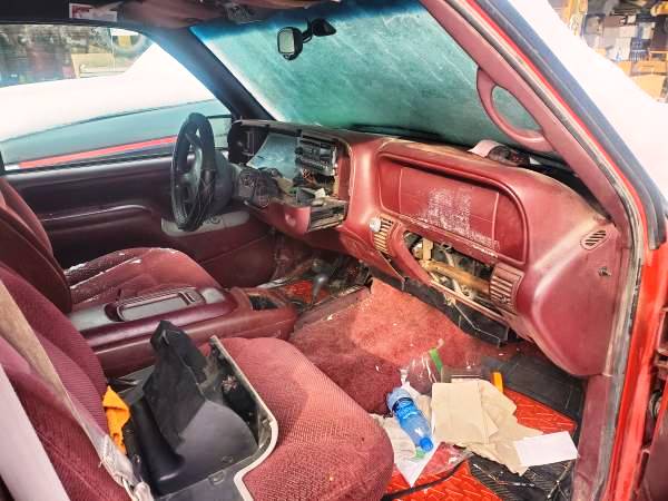 1997 GMC suburban 1500 4x4 project or?