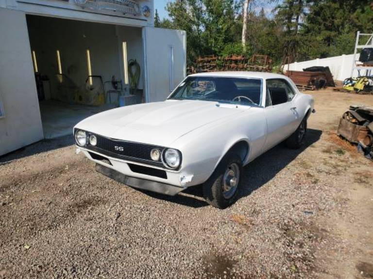 AWESOME 1967 chevy camaro coupe
