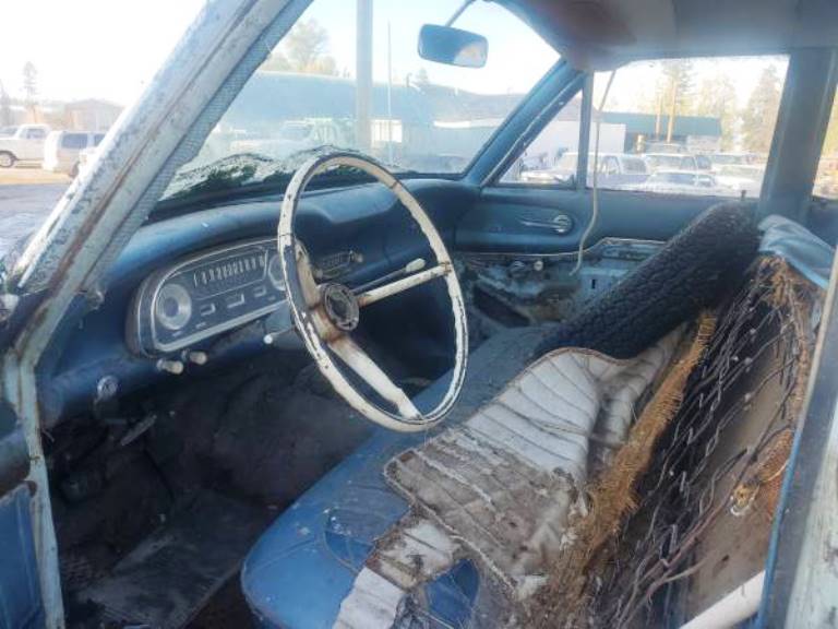 1962 ford falcon 4 door