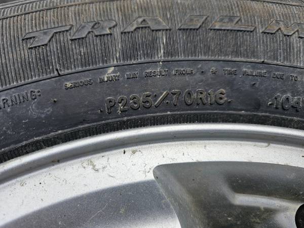 4 - NICE 235/70r16 M&S Tires/ wheels