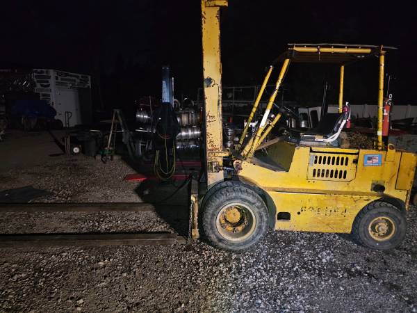 1962 Baker forklift 6k lift capability