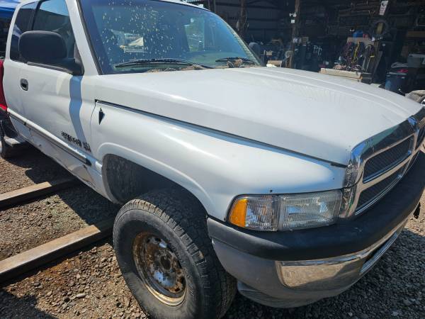 1998 Dodge RAM 1500 4x4 parts or?