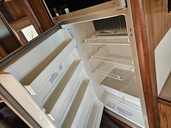 1987 Foretravel Grand Ville 36&