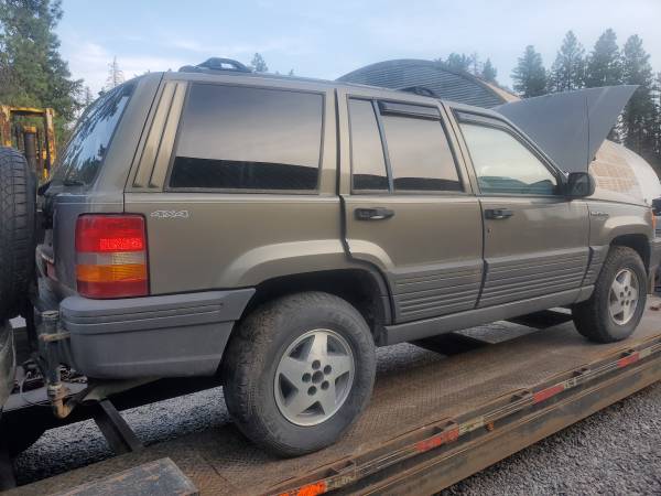 1995 jeep grand cherokee Laredo project or?