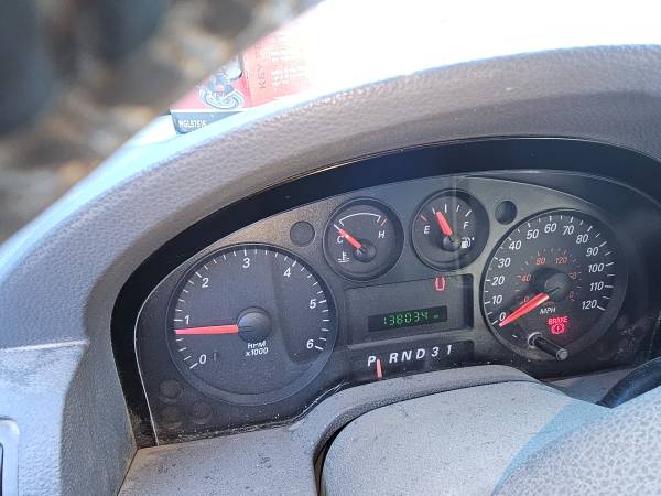 2004 Ford Freestyle SEL mini van