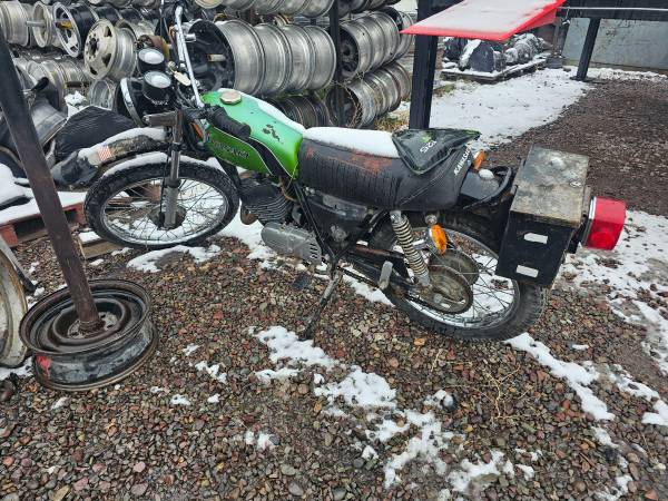 CLASSIC 1974 Kawasaki 125 Motorcycle