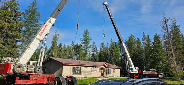 Huge 1999 Fleetwood 3 bedroom 2 bath manufactured home