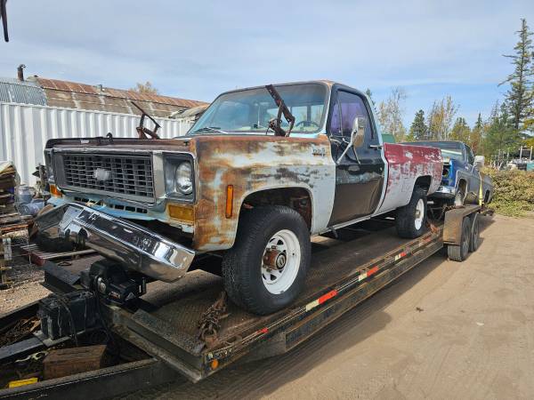 1973 Chevy C20 4x4 longbed regular cab