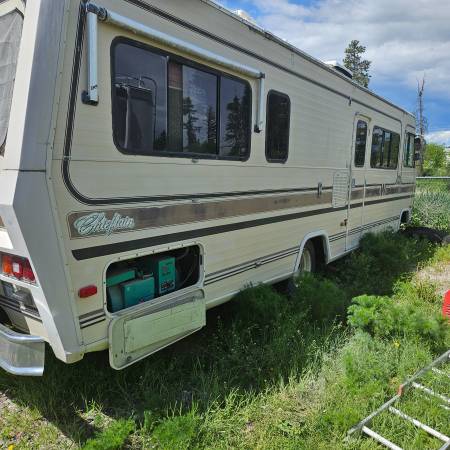 1984 Winnebago Chieftain 30&