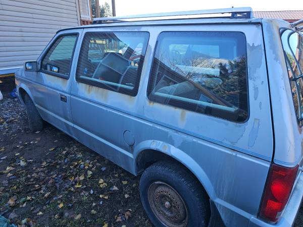 1989 Plymouth Voyager mini van
