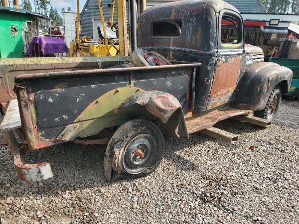 1946 era ford pickup project or?