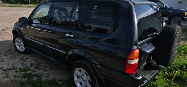 2003 Suzuki XL-7 SUV