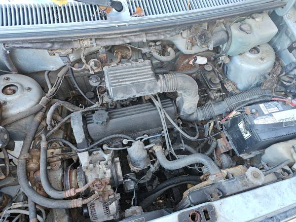 1989 Plymouth Voyager mini van