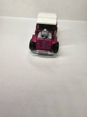 1970 Redline Hot wheels Magenta Grass Hopper