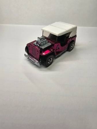 1970 Redline Hot wheels Magenta Grass Hopper