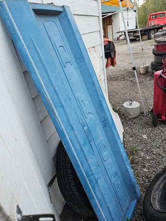 Nice 1967 to 1972 Ford tailgate