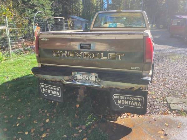 1988 Chevy 2500 Extended Cab 4x4 long bed pickup