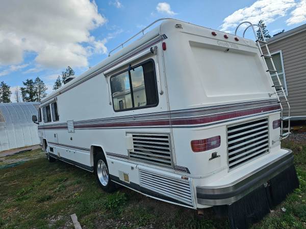 1987 Foretravel Grand Ville 36&