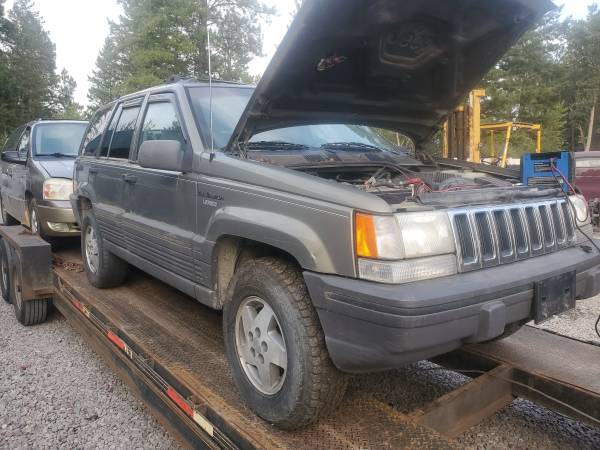 1995 jeep grand cherokee Laredo project or?