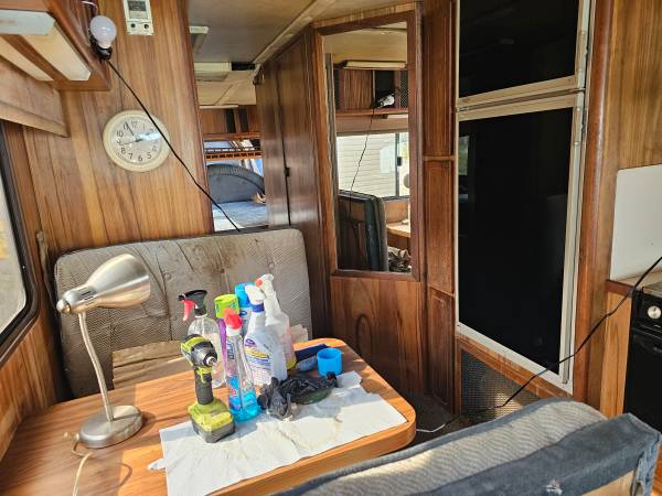 1987 Foretravel Grand Ville 36&