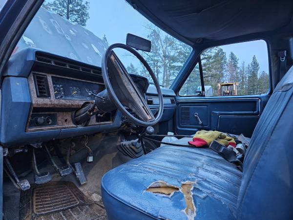 1986 Ford f150 Regular cab Short box 4x4 project