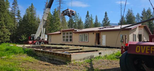 Huge 1999 Fleetwood 3 bedroom 2 bath manufactured home