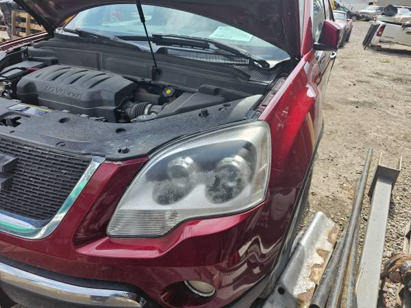 2008 GMC Acadia SLT project or parts?