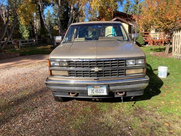 1988 Chevy 2500 Extended Cab 4x4 long bed pickup