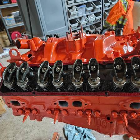 2 New Universal 55 to 67 283 GM crate motors