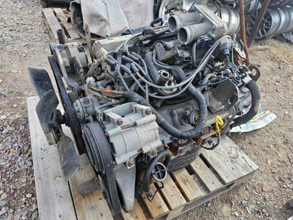 1990 Ford 460 EFI engine, 105k