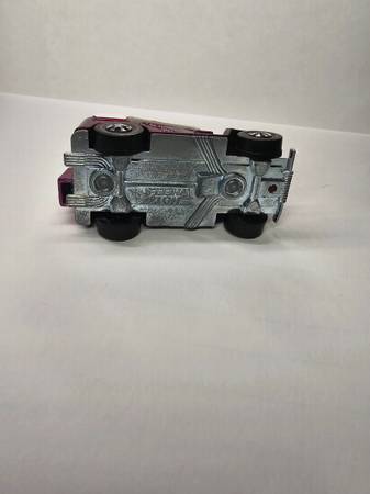 1970 Redline Hot wheels Magenta Grass Hopper