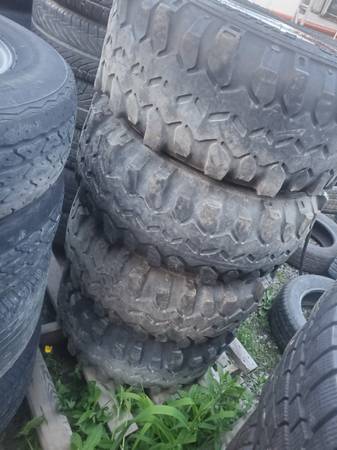 4 - Super Swamper 31/11.50-15 mud terrain tires